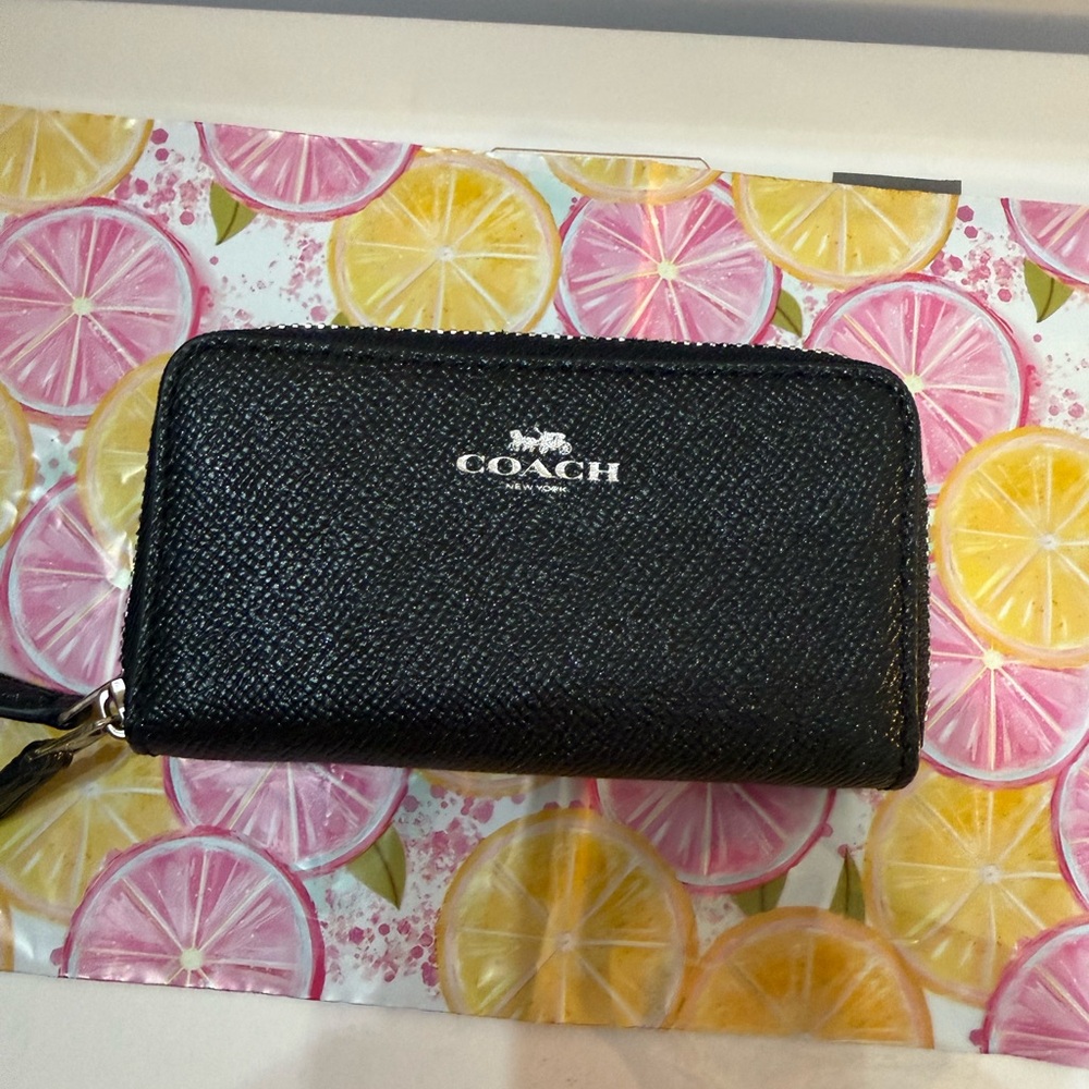 Coach Black Textured Wallet - Picture 2 of 7
